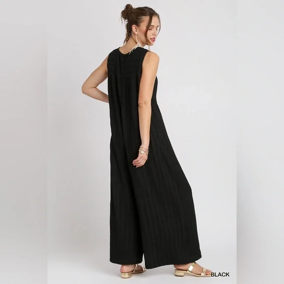 Umgee Black Sleeveless Wide-Leg Jumpsuit with Gold Buttons - Picture 4 of 4